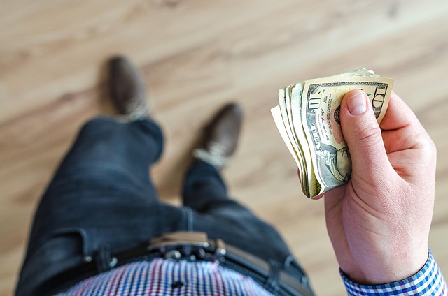 How Financial Disorganization Affects Legal Professionals