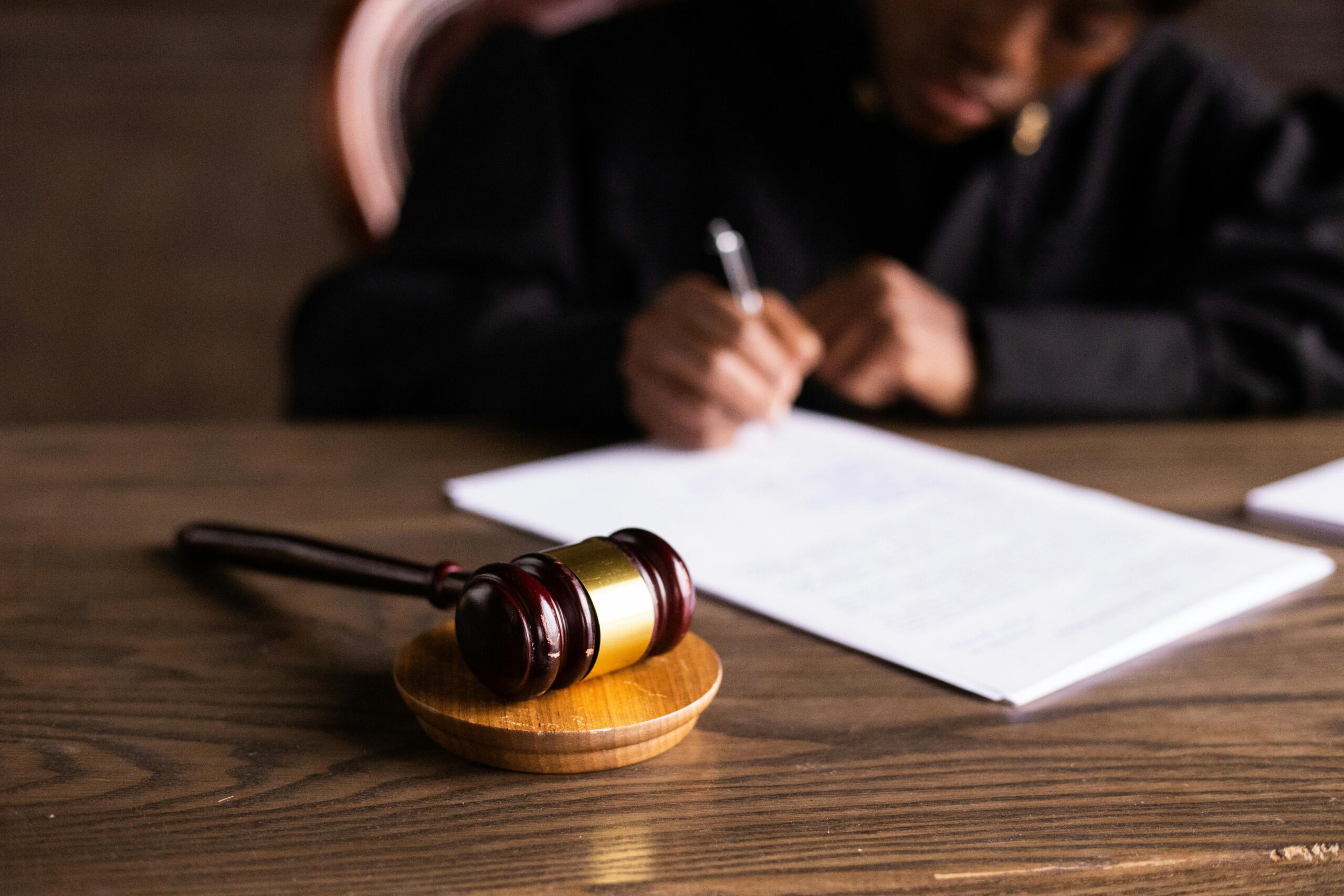 10 Keys to Building a Thriving Law Firm (No Magic Tricks Needed)
